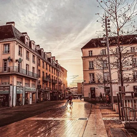 Maisons Refait A Neuf Proche Centre Ville. アパート *